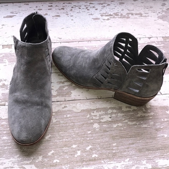 Vince Camino Booties - Picture 2 of 3